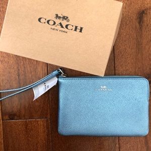 NWT! Metallic Coach Wristlet
